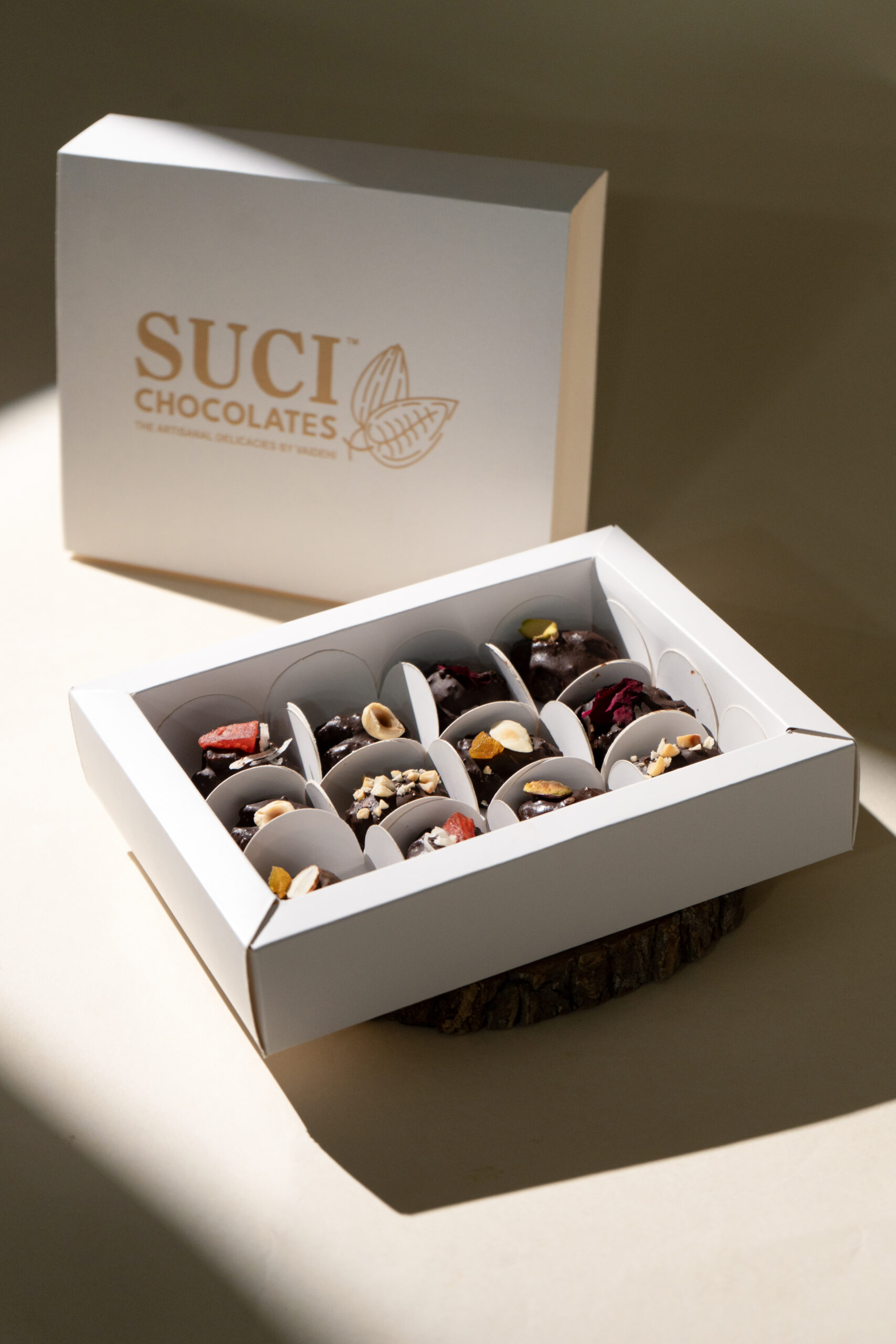 ROYAL DATES CHOCOLATE BOX